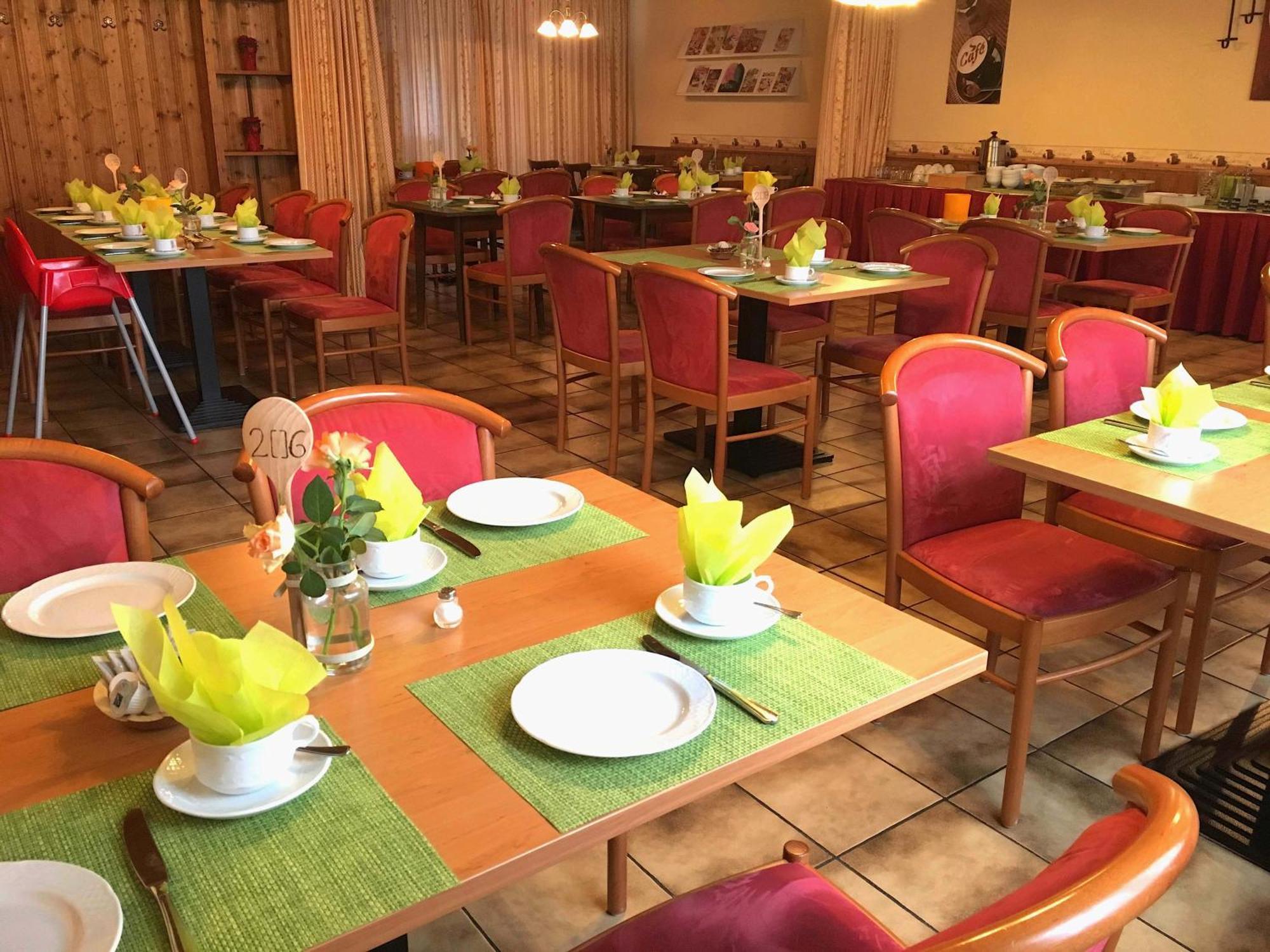 Hotel Gasthof Rose Günzburg Eksteriør bilde